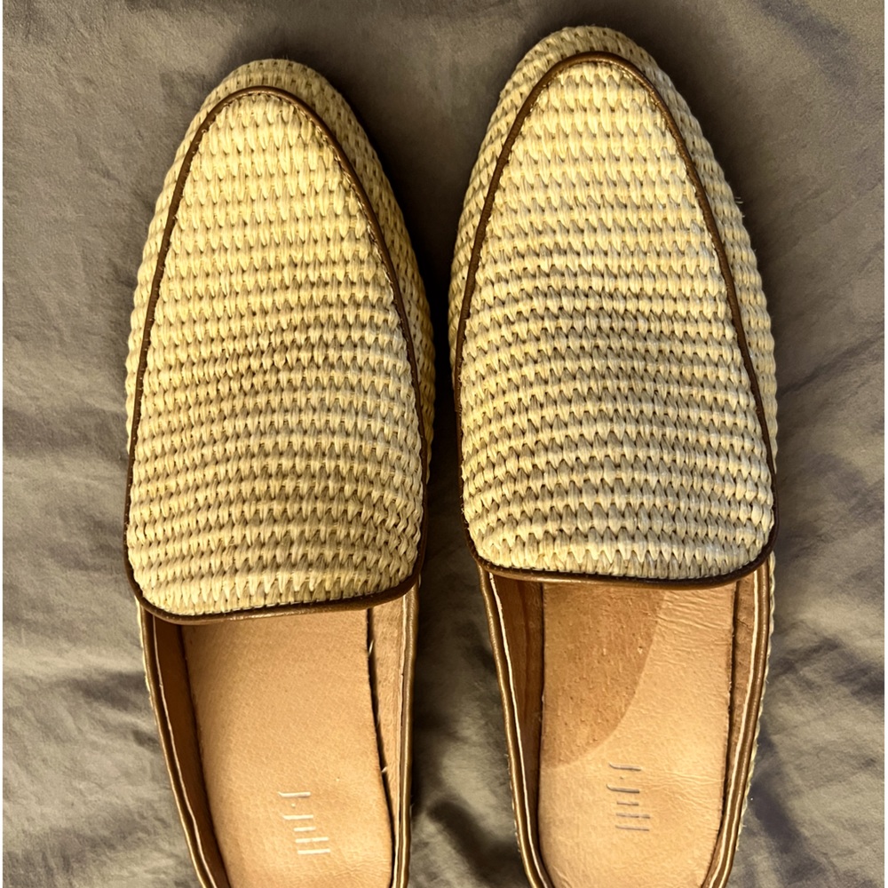 J.JILL ARIEL MULES Like New. Spot in rt. shoe is from a removable arch support.